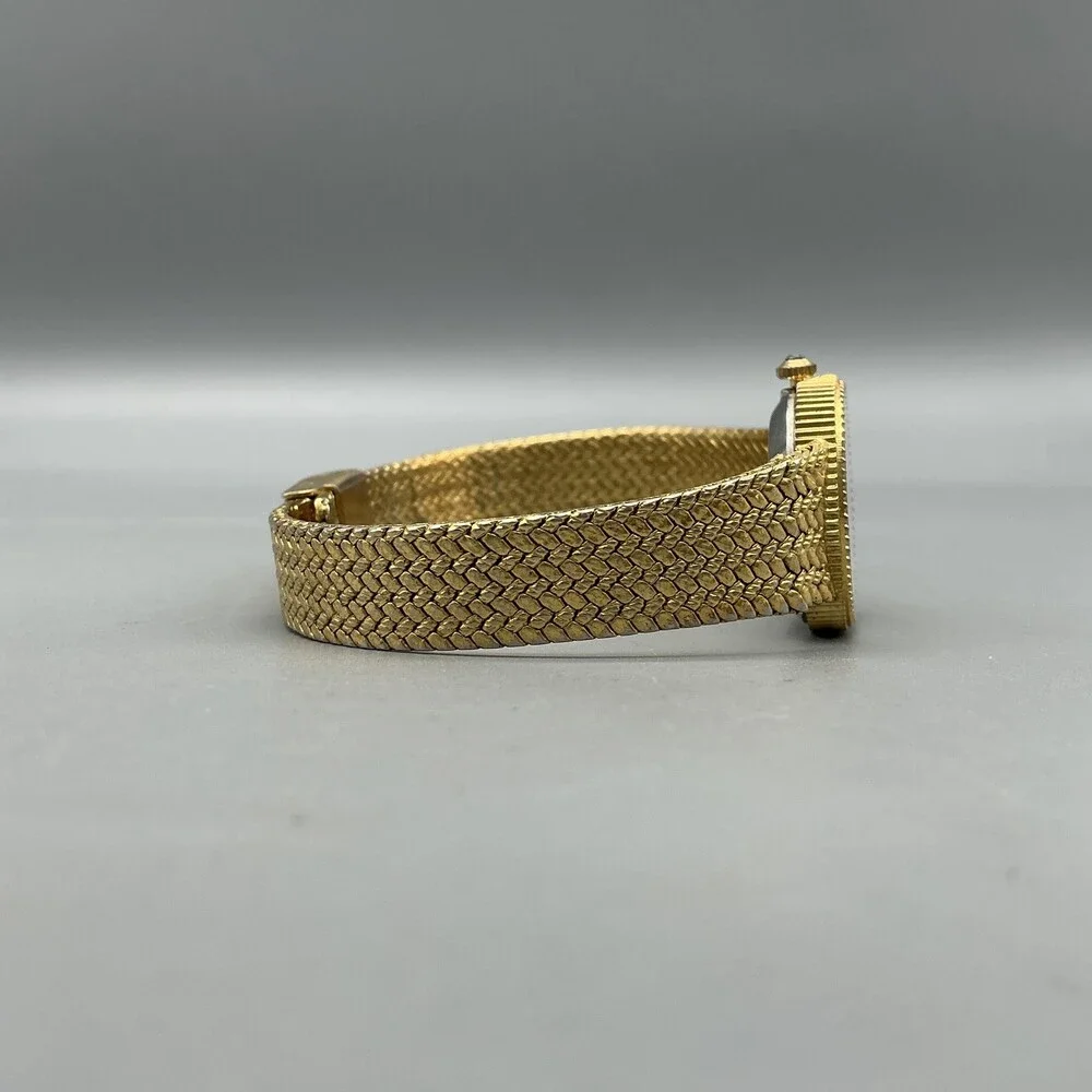 Vintage Statue Of Liberty Womens Watch 24mm Gold Tone Bracelet New Battery